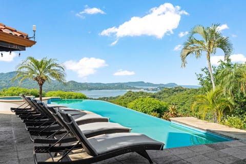 Sea view, Swimming pool