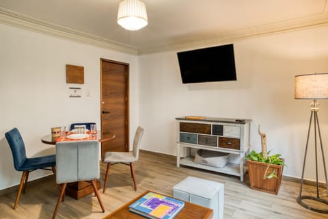 Tokio Ciento Diez Apartment in Mexico City