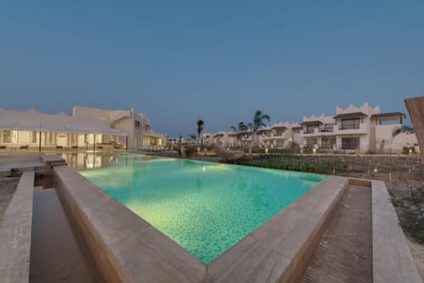 Property building, Swimming pool