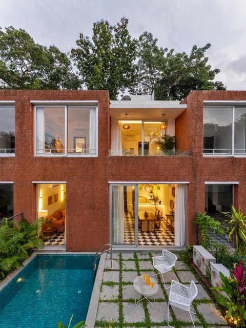 Property building, Swimming pool