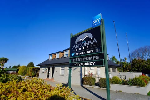 Property building, Property logo or sign, Lobby or reception