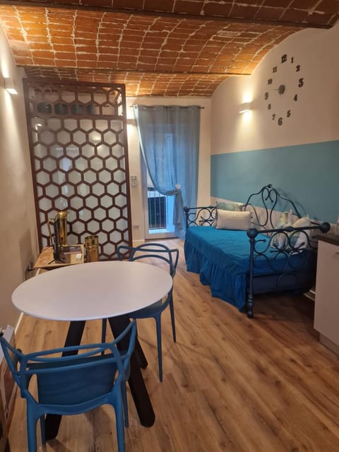 SOGNANDO NEL ROERO - Guest House Apartment in Liguria