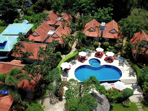 Property building, Bird's eye view, Garden, Garden view, Swimming pool