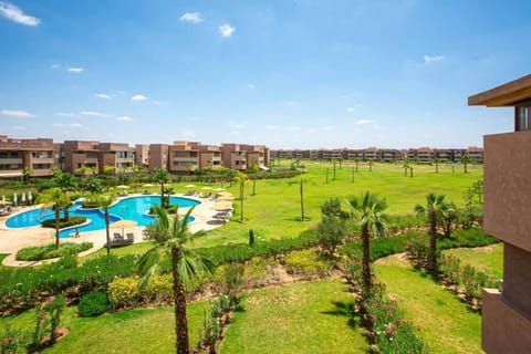 Property building, Spring, Day, Natural landscape, Garden, Garden view, Pool view, Swimming pool, sunbed