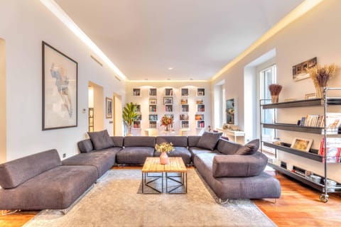 Communal lounge/ TV room, Living room