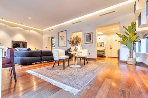 Communal lounge/ TV room, Living room