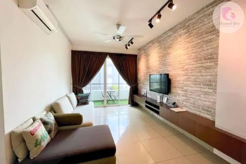 TV and multimedia, Living room, Seating area, air conditioner