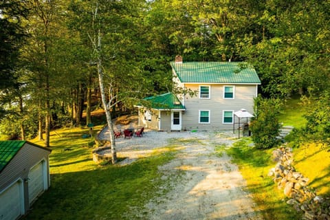 Property building, Natural landscape, Garden