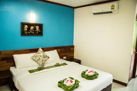 Bed, Decorative detail, Bedroom