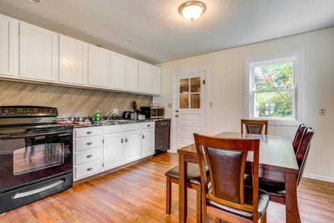 Webster Lake Home with Patio about 3 Mi to Town! House in Indiana