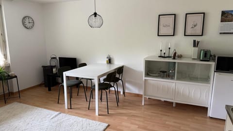 TV and multimedia, Dining area