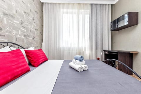 Bedroom, bunk bed