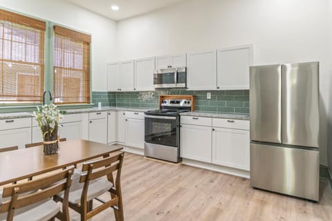 Dining area, microwave, oven, stove, kitchen