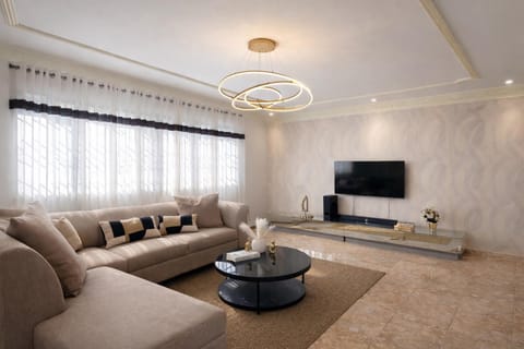 Communal lounge/ TV room, TV and multimedia, Living room