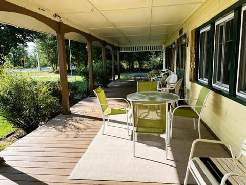 Old Swiss Inn House in Leland