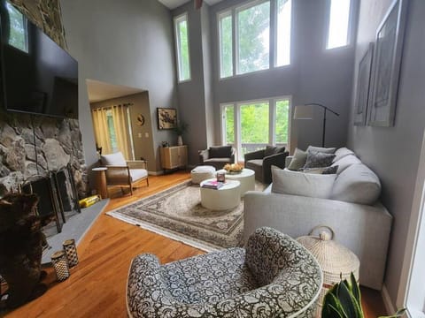 NEW! Peaceful Retreat at Nary Hill House in Wolfeboro