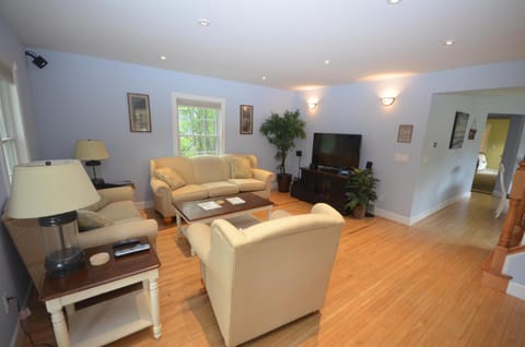 Northport Retreat House in Northport