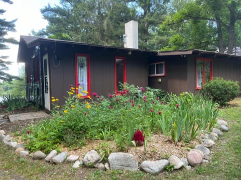 Ethel's Cottage House in Sleeping Bear Dunes