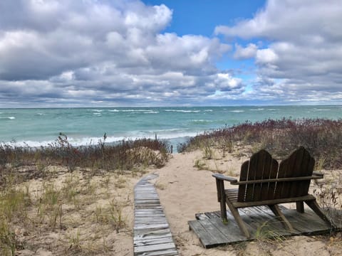Northern Lights-Lake Michigan House in Michigan