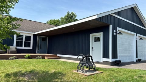 Hilltop Vistas House in Michigan