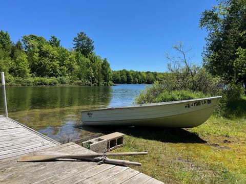 Bass Lake Life House in Bass Lake