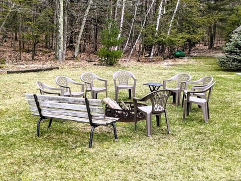 Bass Lake Life House in Bass Lake