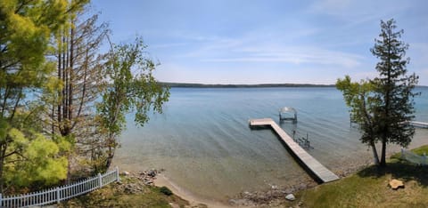 Golden Crystal Shores House in Crystal Lake