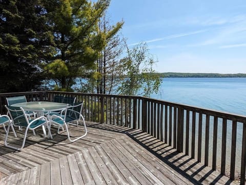 Golden Crystal Shores House in Crystal Lake