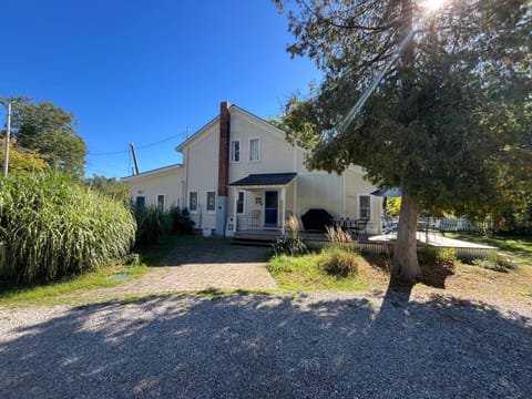 Barefootin on M22 House in Glen Arbor