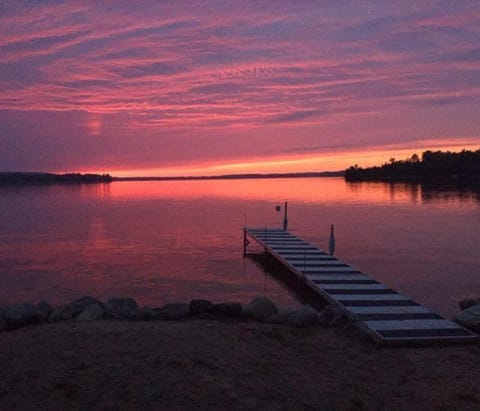 Marcia Lee Lake House House in Leland
