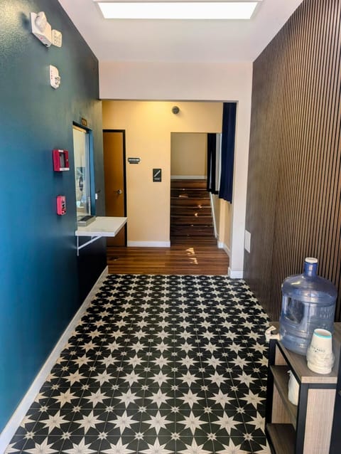 Star Inn Hotel Hotel in Maywood