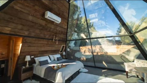 Swimming pool, Breakfast, air conditioner