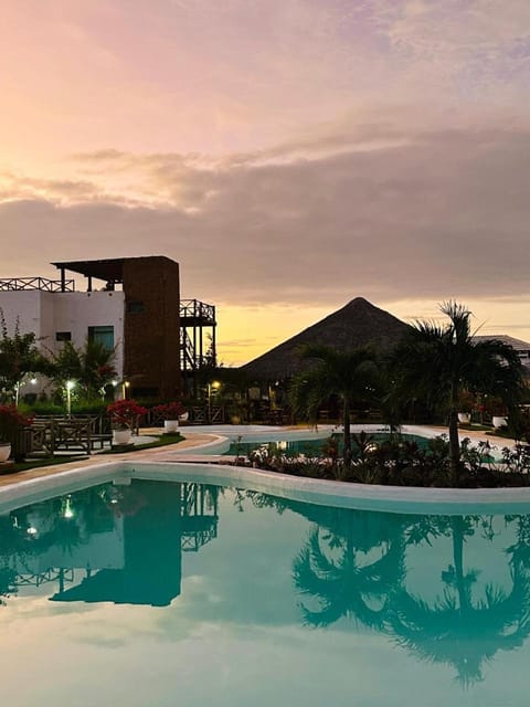 Swimming pool