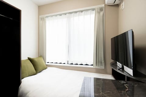 Bed, Bedroom, air conditioner