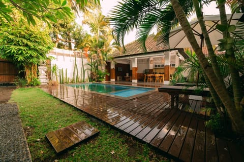 Garden view, Swimming pool