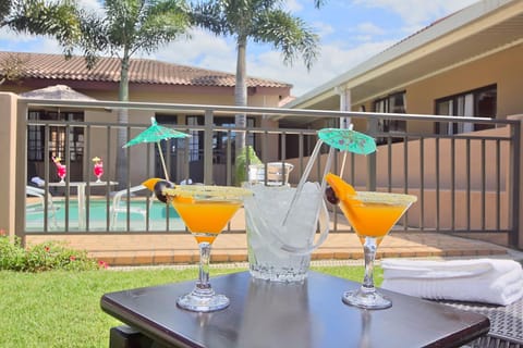 Swimming pool, Drinks