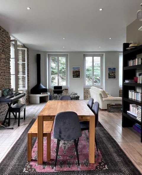 Library, Living room, Seating area, Dining area