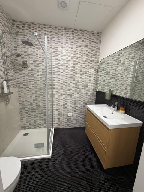 Giraffe art Ducati BLQ apartment Apartment in Bologna