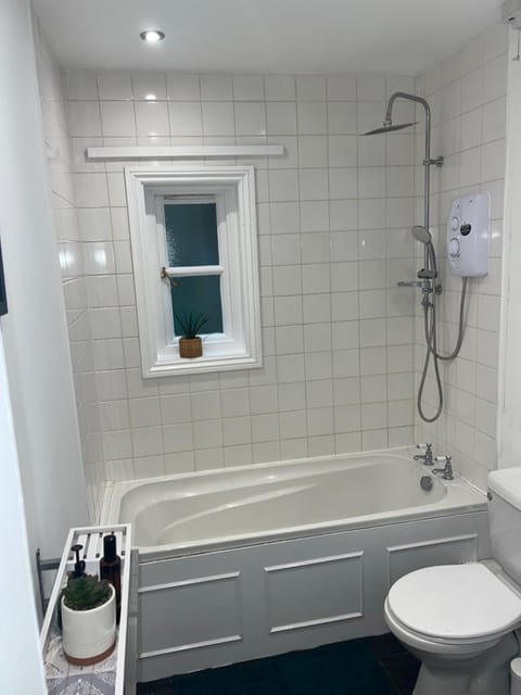 Upstairs Flat Bishop Auckland Apartment in England