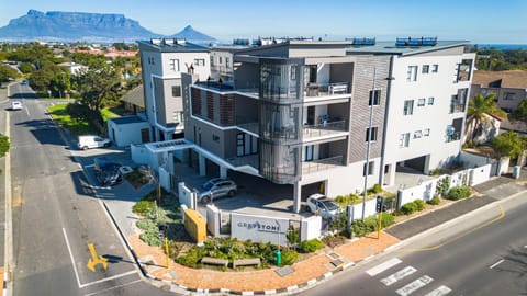 Property building, Natural landscape, City view, Mountain view, Street view, Location