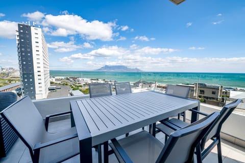 Balcony/Terrace, Mountain view, Sea view