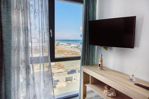 TV and multimedia, View (from property/room), Balcony/Terrace, Beach, Sea view