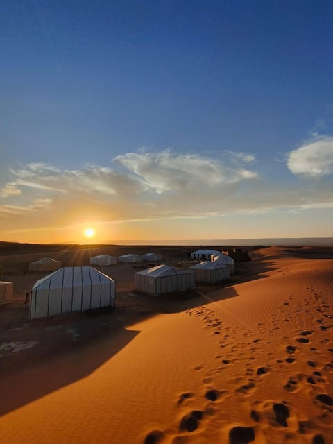 Day, Natural landscape, Entertainment, Sunrise, Sunset