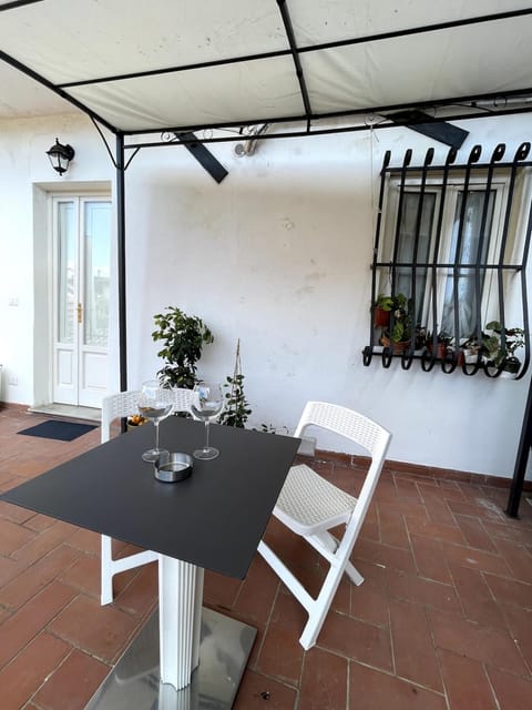 Property building, Balcony/Terrace