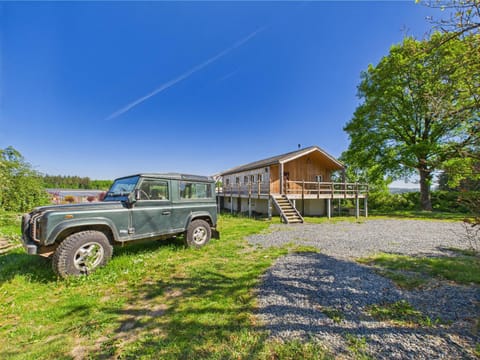 Property building, Facade/entrance, Off site