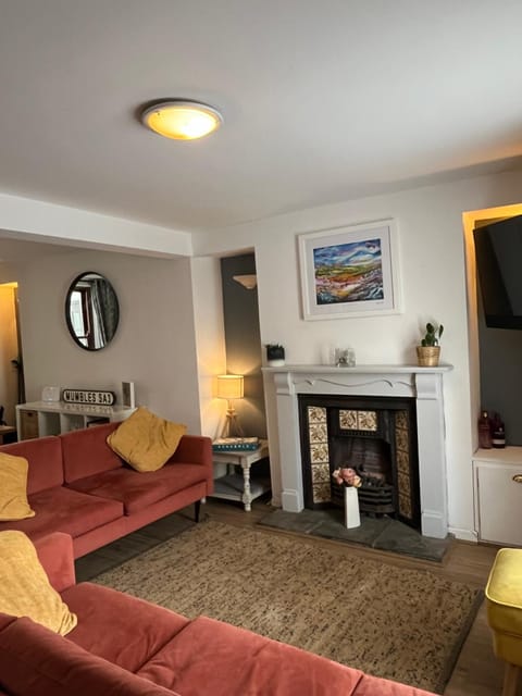 Oysterman's Cottage House in The Mumbles