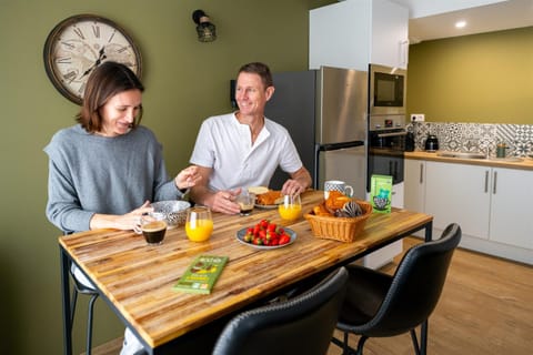 Dining area, kitchen
