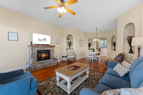 CR-FF3 -Mountain Breeze home House in Indian Point