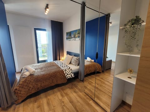 Bed, Photo of the whole room, Bedroom, towels, wardrobe