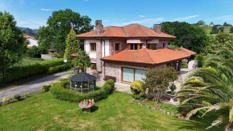 Property building, Garden